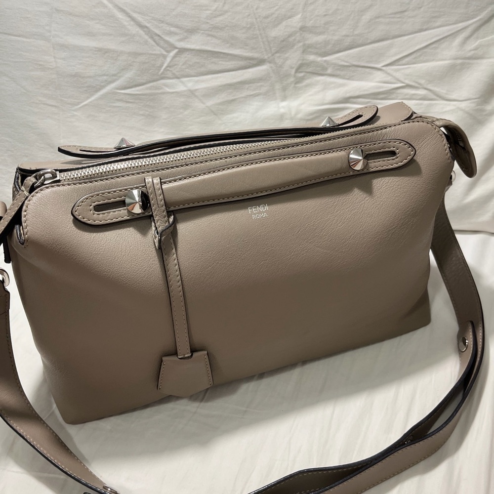 Fendi By The Way - Picture 4 of 13